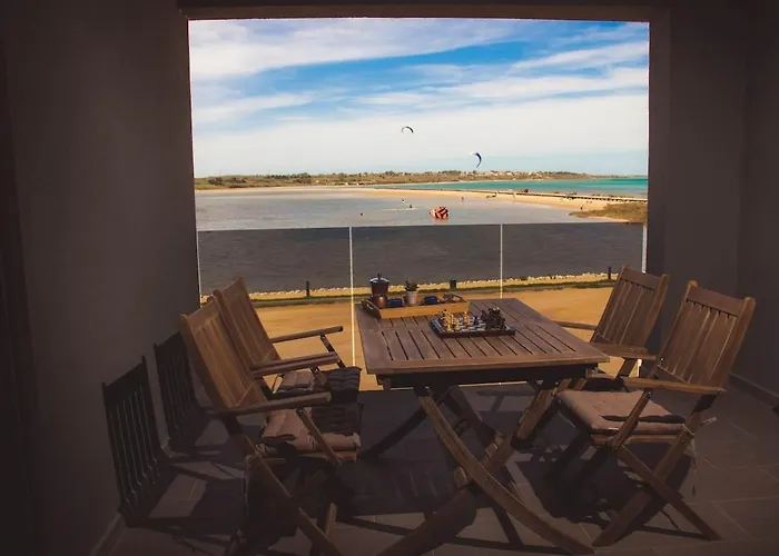 Beach Apartment *